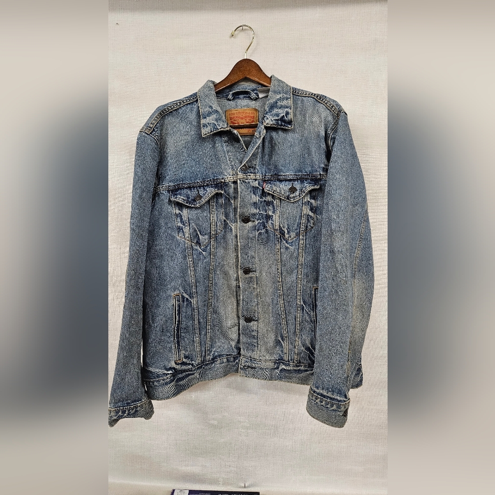 Levi's Light Blue Lightweight Shirt Jacket Timeless Style